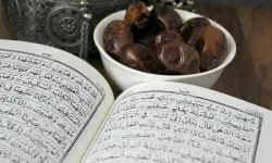 Featured image of post Hâter la rupture du jeûne et retarder le Suhur